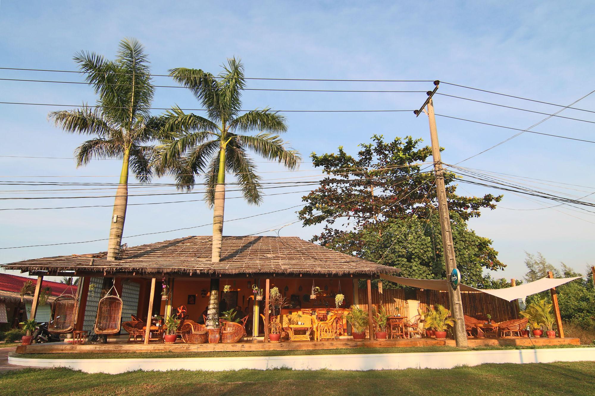 Sunset Lounge Hotell Sihanoukville Eksteriør bilde